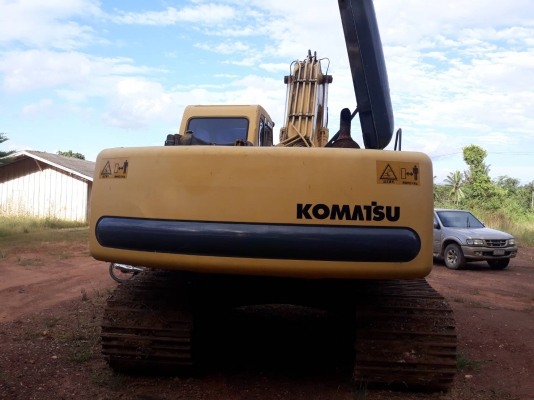 ขายรถแบคโฮ KOMATSU PC200-6 เอกสารชุดจดทะเบียน ราคา 690000
