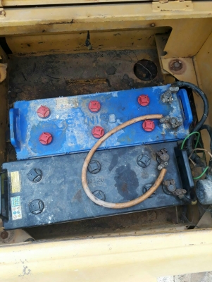 มี VDO ให้ชม. KOMATSU PC200-6 ไม่มีเอกสาร ราคา 780000