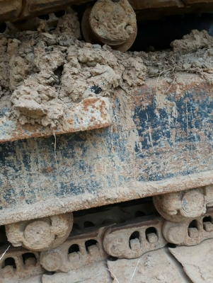 มี VDO ให้ชม. KOMATSU PC200-6 ไม่มีเอกสาร ราคา 780000