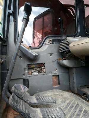 มี VDO ให้ชม. KOMATSU PC200-6 ไม่มีเอกสาร ราคา 780000