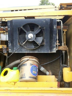 มี VDO ให้ชม. KOMATSU PC200-6 ไม่มีเอกสาร ราคา 780000
