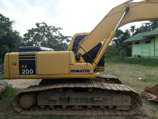 มี VDO ให้ชม. KOMATSU PC200-6 ไม่มีเอกสาร ราคา 780000 มี VDO ให้ชม. KOMATSU PC200-6 ไม่มีเอกสาร ราคา 780000