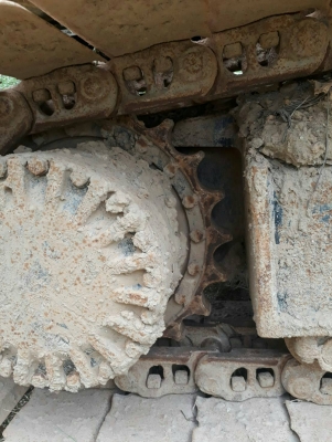 มี VDO ให้ชม. KOMATSU PC200-6 ไม่มีเอกสาร ราคา 780000