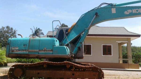 ขายรถแบคโฮ KOBELCO SK200-6 YN08 เอกสารชุดจดทะเบียน ราคา 1000000