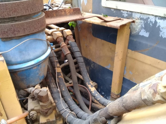 ขายด่วนรถแบคโฮ KOMATZU PC-60 ปี 45