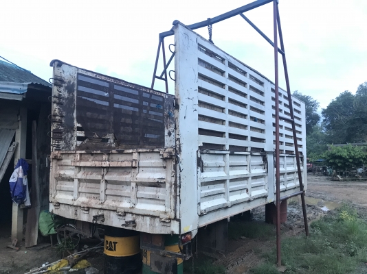 ขายกะบะไม่ดั้มยาว6.20 กว้าง2.50 สูง2.40อยู่พิจิตร0988500292