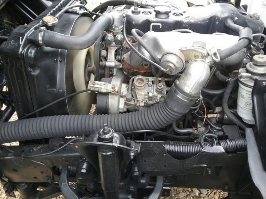 ISUZU NKR 4 ล้อ ไม่ติดเวลา 100 แรง ปี 2547 เครื่องดี คัสซีสวย แอร์เย็น รถถูกคัดสรรผ่านมาตรฐาน
