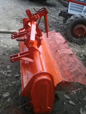 ขายโรตารี 1.50 ม. พร้อมใช้ ไม่มียอยปั่นใบจอบ สภาพสวยราคา 9,500 สนใจสอบถามได้ครับ 0819717099 ผอ.ภัทรพงษ์