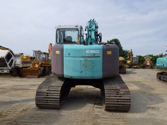 มาใหม่จ้า..KOBELCO SK135SR-1E  YY03  เก่านอกแท้  มาใหม่  สภาพสวย  เครื่องปั๊มดี  พร้อมใช้  โทร 089-7462641