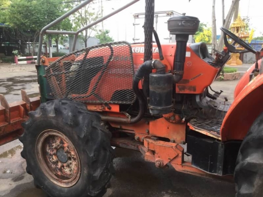 รถไถ คูโบค้า (2) เพลา ปี53 ราคา 420,000 ต่อรองคับ 089-5367218 081-4252943