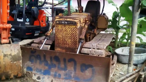 ขายแทรคเตอร์ D20P-3 รถสภาพพร้อมใช้งานราคา 95,000 ขายแทรคเตอร์ D20P-3 รถสภาพพร้อมใช้งานราคา 95,000