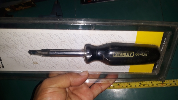 ขายไขควงถอดสลับได้STANLEY ใหม่เก่าเก็บ