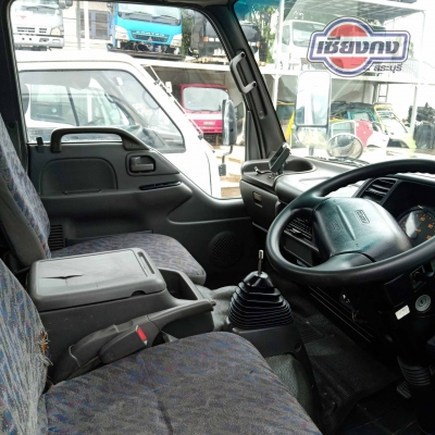 หัวเก๋ง ISUZU NKR การ์ตูน 24V หัวญี่ปุ่น สภาพเดิมๆ