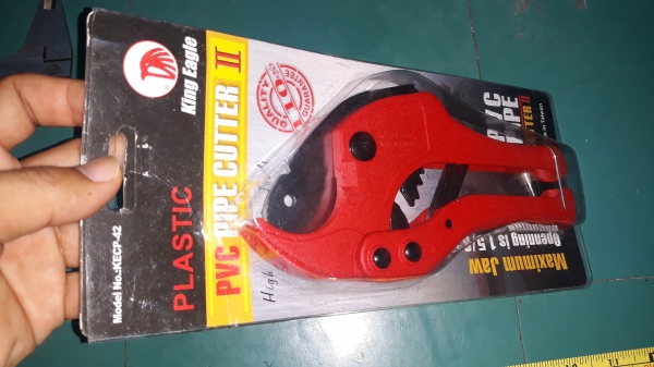 ขายกรรไกรตัดท่อPVC KINGEAGLE MADE IN TAIWAN.ใหม่เก่าเก็บ