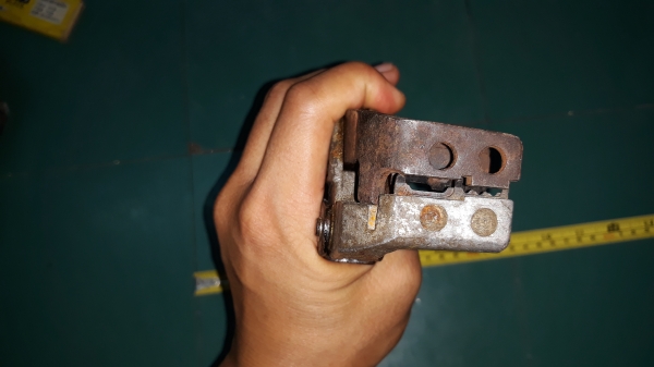 ขายคีมปอกสายไฟMCC MADE IN JAPAN. เก่ามือสอง ขายคีมปอกสายไฟMCC MADE IN JAPAN. เก่ามือสอง
