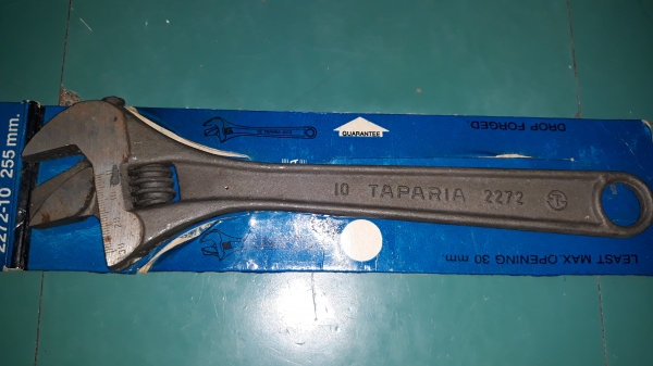 ขายประแจเลื่อนสลับปากได้ TAPARIA 10" MADE IN INDIA.ใหม่เก่าเก็บ ขายประแจเลื่อนสลับปากได้ TAPARIA 10" MADE IN INDIA.ใหม่เก่าเก็บ