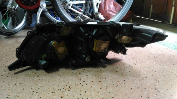 ไฟหน้า Altis ปี 08 ด้านขวา แท้เก่า ไฟหน้า Altis ปี 08 ด้านขวา แท้เก่า