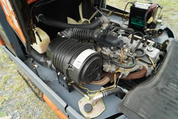 TOYOTA 6FG25 คันนี้สวย (เสาฟูฟี้)