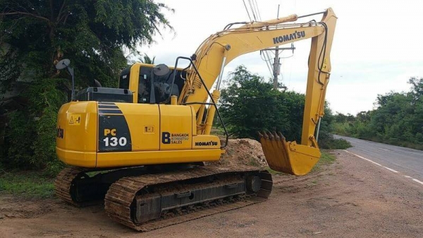 ขาย 1,500,000 KOMATSU pc 130-8 เอกสารเล่มทะเบียน พร้อมลายหัวเจาะจากบริษัท  รถทำงาน 8,000 ชม. ไฟฟ้าครบ เครื่องดี ปั๊มแรง ช่วงล่างสวย เอวแน่น แอร์หนาว รถสวยพร้อมใช้เอกสารพร้อมโอน ซื้อสดก้อได้ จัดแนนซ์ก้อได้ #ยอดจัดขึ้นอยู่กับเครดิตผู้ซื้อ  8-9 แสน  รถอยู่ น