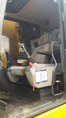 ขาย 1,500,000 KOMATSU pc 130-8 เอกสารเล่มทะเบียน พร้อมลายหัวเจาะจากบริษัท  รถทำงาน 8,000 ชม. ไฟฟ้าครบ เครื่องดี ปั๊มแรง ช่วงล่างสวย เอวแน่น แอร์หนาว รถสวยพร้อมใช้เอกสารพร้อมโอน ซื้อสดก้อได้ จัดแนนซ์ก้อได้ #ยอดจัดขึ้นอยู่กับเครดิตผู้ซื้อ  8-9 แสน  รถอยู่ น