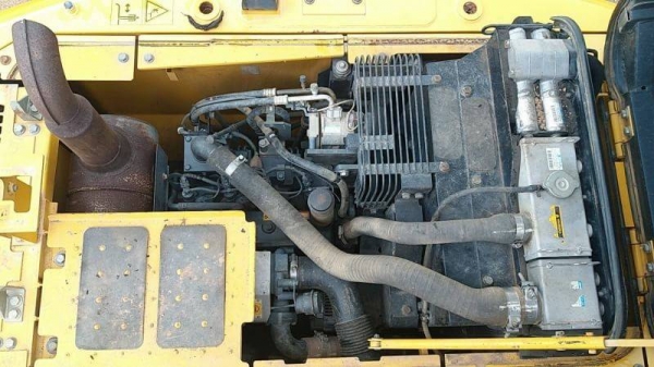 ขาย 1,500,000 KOMATSU pc 130-8 เอกสารเล่มทะเบียน พร้อมลายหัวเจาะจากบริษัท  รถทำงาน 8,000 ชม. ไฟฟ้าครบ เครื่องดี ปั๊มแรง ช่วงล่างสวย เอวแน่น แอร์หนาว รถสวยพร้อมใช้เอกสารพร้อมโอน ซื้อสดก้อได้ จัดแนนซ์ก้อได้ #ยอดจัดขึ้นอยู่กับเครดิตผู้ซื้อ  8-9 แสน  รถอยู่ น