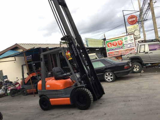 ขาย โตโยต้า รุ่น 6 เครื่องดีเซล 2.5 ตัน