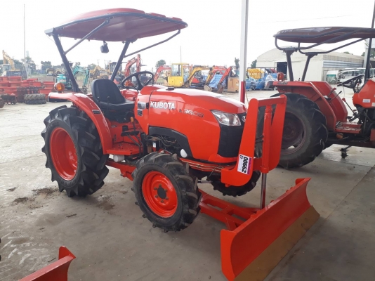 แทรกเตอร์ L3608 สวยๆพร้อมใช้งาน ราคาพิเศษสุดๆแค่ 250,000 บาท สนใจจองด่วน ติดต่อเซลสันต์ 092-2603737