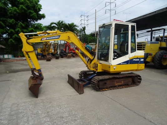 รถขุด Komatsu PC20-6