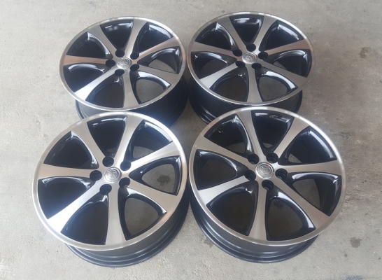 ล้อ TOYOTA ขอบ17 5รู100 กว้าง7 ET45  4 ล้อ