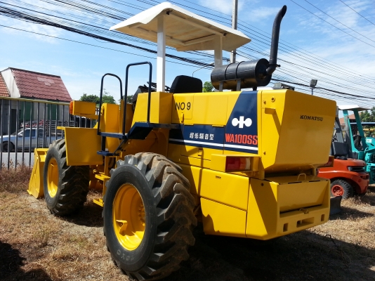 ขายรถตักล้อยาง KOMATSU WA 100-1 เก่านอกเอกสารอินวอยไฟฟ้าครบยังไม่ใช้งานในไทยสภาพเต็มทุกอย่างพร้อมใช้งาน