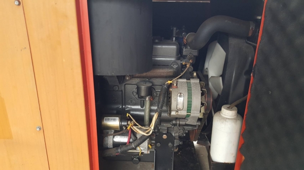 ขายเครื่องปั่นไฟ Diesel Generator SHT25D ปั่นไฟ 20KVA สามารถปั่นไฟได้220V.และ380V. (1เฟสและ3เฟส) เครื่องยนต์ดีเซล 3 สูบ ของเก่านอก สภาพพร้อมใช้งาน ขายเครื่องปั่นไฟ Diesel Generator SHT25D ปั่นไฟ 20KVA สามารถปั่นไฟได้220V.และ380V. (1เฟสและ3เฟส) เครื่องยนต์ดีเซล 3 สูบ ของเก่านอก สภาพพร้อมใช้งาน
