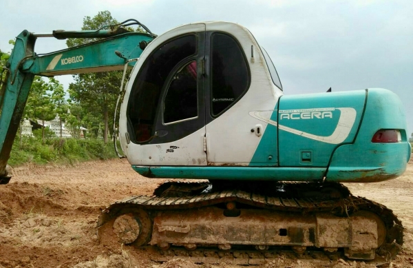 KOBELCO MARK V SK-100 รถบอดี้สวยๆภายในเก๋งสะอาด สภาพดีพร้อมใช้งาน ราคาต่อรองได้ครับ