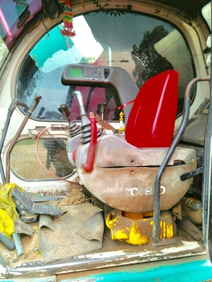 KOBELCO MARK V SK-100 รถบอดี้สวยๆภายในเก๋งสะอาด สภาพดีพร้อมใช้งาน ราคาต่อรองได้ครับ