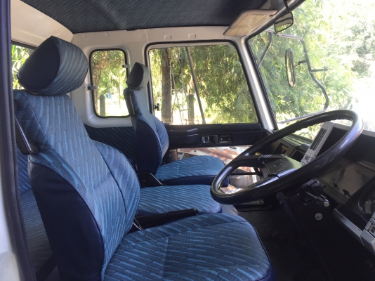 ขาย หัวสิบล้อ ISUZU ร็อคกี้  เก่าญี่ปุ่น ทำสีใหม่ สภาพสวย มีกันชนหน้า  ขาดีดหน้า-ขาคำ้หลัง ยกใส่ได้เลย