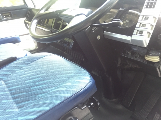 ขาย หัวสิบล้อ ISUZU ร็อคกี้  เก่าญี่ปุ่น ทำสีใหม่ สภาพสวย มีกันชนหน้า  ขาดีดหน้า-ขาคำ้หลัง ยกใส่ได้เลย