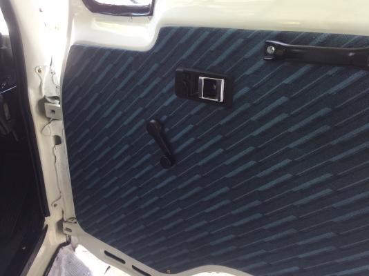 ขาย หัวสิบล้อ ISUZU ร็อคกี้  เก่าญี่ปุ่น ทำสีใหม่ สภาพสวย มีกันชนหน้า  ขาดีดหน้า-ขาคำ้หลัง ยกใส่ได้เลย