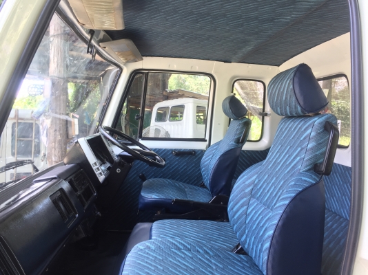 ขาย หัวสิบล้อ ISUZU ร็อคกี้  เก่าญี่ปุ่น ทำสีใหม่ สภาพสวย มีกันชนหน้า  ขาดีดหน้า-ขาคำ้หลัง ยกใส่ได้เลย