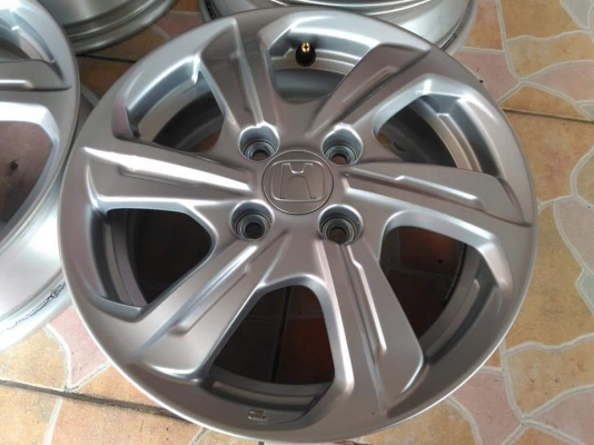 ล้อแม็กเปล่าถอดป้ายแดง Honda Brio Amaze ขอบ 14 สภาพสวย เดิมๆ สีเดิม ขายถูกๆ ทั้งชุด 4900.-*** ใส่ฟรี รับเทิร์น รับบัตรเครดิตทุกธนาคาร ส่งทั่วไทย *** ล้อแม็กเปล่าถอดป้ายแดง Honda Brio Amaze ขอบ 14 สภาพสวย เดิมๆ สีเดิม ขายถูกๆ ทั้งชุด 4900.-*** ใส่ฟรี รับเทิร์น รับบัตรเครดิตทุกธนาคาร ส่งทั่วไทย ***