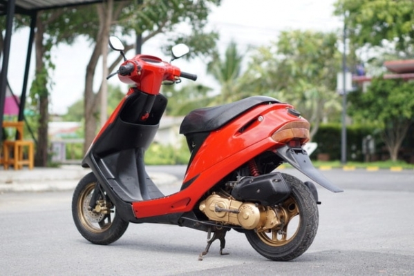 ร้าน วุฒิ นนบุรี ขาย รถป๊อบ HONDA 50cc. สวยๆ