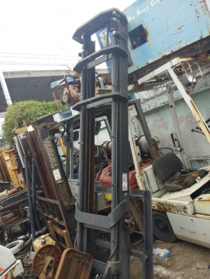 +++ ขายโฟล์คลิฟท์  MITSUBISHI FD15  ขนาด 1.5  ตัน เครื่องยนต์ดีเซล  เสา 5 เมตร  ล้อหน้าคู่  สภาพ  90 \%  เพิ่งลงจากตู้  ครับ