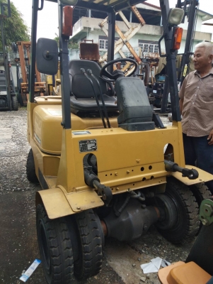 +++ ขายโฟล์คลิฟท์  MITSUBISHI FD15  ขนาด 1.5  ตัน เครื่องยนต์ดีเซล  เสา 5 เมตร  ล้อหน้าคู่  สภาพ  90 \%  เพิ่งลงจากตู้  ครับ