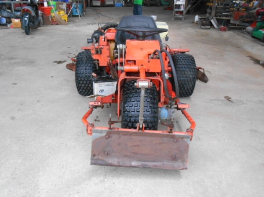 ขายรถเกี่่ยทรายTSUCHIYA พร้อมใช้งาน ขายรถเกี่่ยทรายTSUCHIYA พร้อมใช้งาน