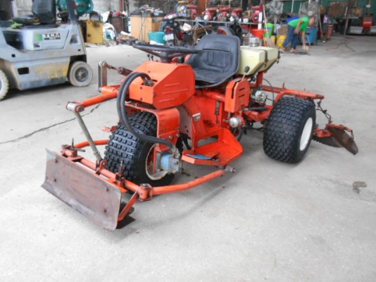 ขายรถเกี่่ยทรายTSUCHIYA พร้อมใช้งาน