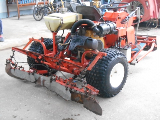 ขายรถเกี่่ยทรายTSUCHIYA พร้อมใช้งาน ขายรถเกี่่ยทรายTSUCHIYA พร้อมใช้งาน