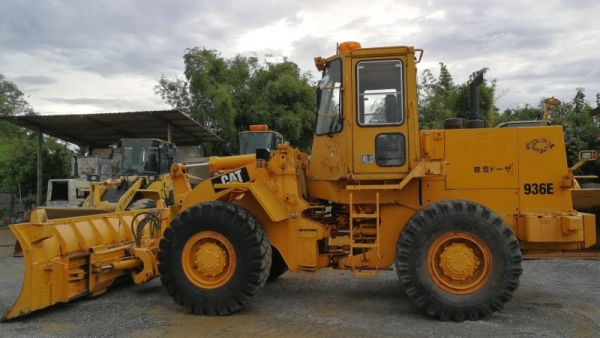 รถญี่ปุ่นเกรดA ขายถูก CAT 936E เก่าญี่ปุ่นแท้ สภาพสวย ราคาไม่แพง โทร.090-986-2521 อ๊อบ