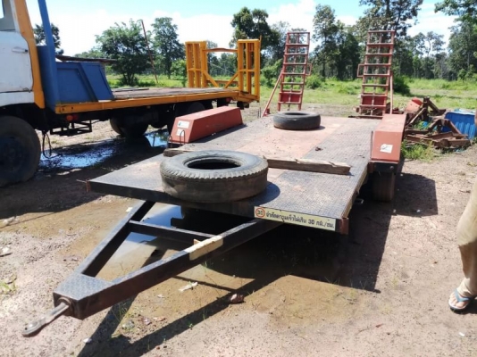 สาลี่ลากรถเกี่ยวข้าว