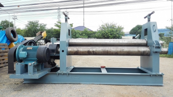 #เครื่องม้วนเหล็กแผ่นประกอบใหม่ 100\% ขนาด 5 ฟุต 150 cm เพลาตัน ม้วนหนา 6-16 mm หัวเพลาใส่โมลดัดแป้ปได้ พร้อมใช้