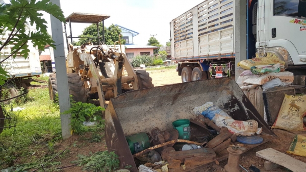 ขาย รถตัก KOMATSU JH63 เอวอ่อน เครื่องดี ปั้มดี ต่อแขนเรียบร้อยแล้ว ขาย รถตัก KOMATSU JH63 เอวอ่อน เครื่องดี ปั้มดี ต่อแขนเรียบร้อยแล้ว