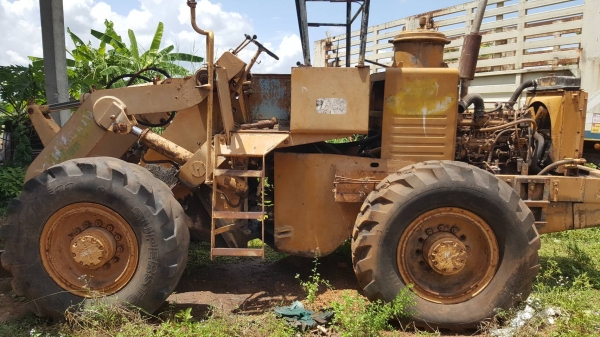 ขาย รถตัก KOMATSU JH63 เอวอ่อน เครื่องดี ปั้มดี ต่อแขนเรียบร้อยแล้ว ขาย รถตัก KOMATSU JH63 เอวอ่อน เครื่องดี ปั้มดี ต่อแขนเรียบร้อยแล้ว