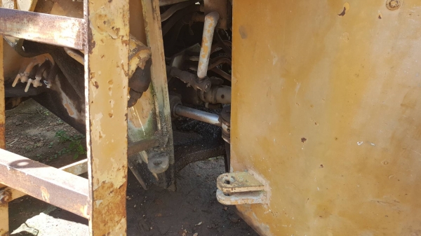 ขาย รถตัก KOMATSU JH63 เอวอ่อน เครื่องดี ปั้มดี ต่อแขนเรียบร้อยแล้ว ขาย รถตัก KOMATSU JH63 เอวอ่อน เครื่องดี ปั้มดี ต่อแขนเรียบร้อยแล้ว